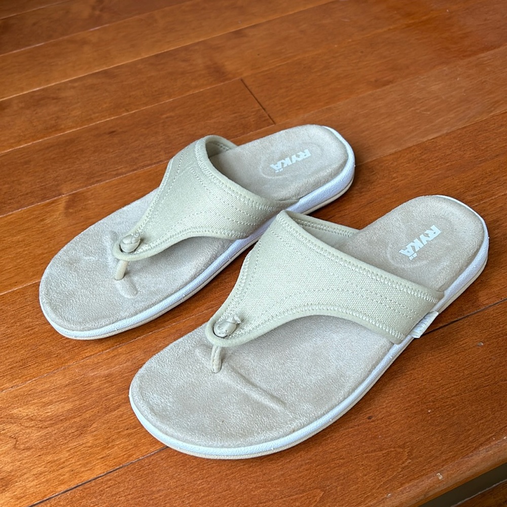 NWT Ryka Flip Flop Sandal Size 8 - Picture 2 of 8